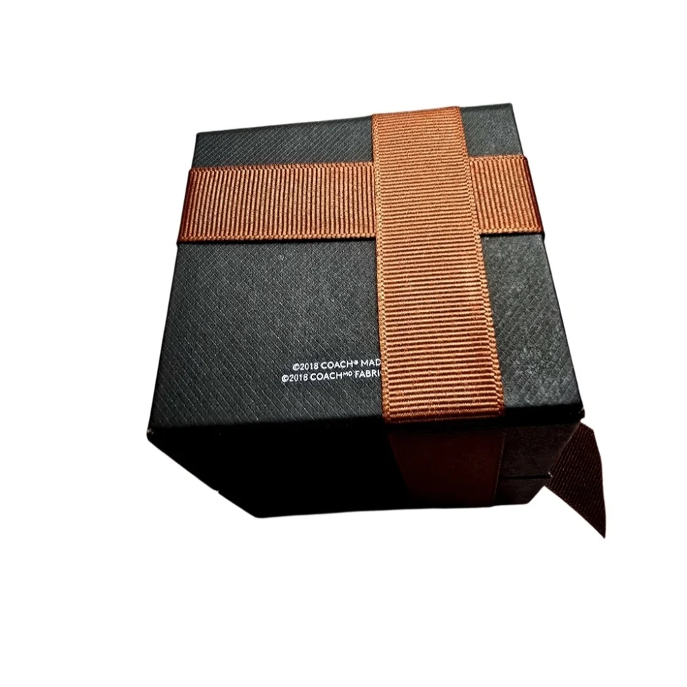 Coach magnetic gift box
